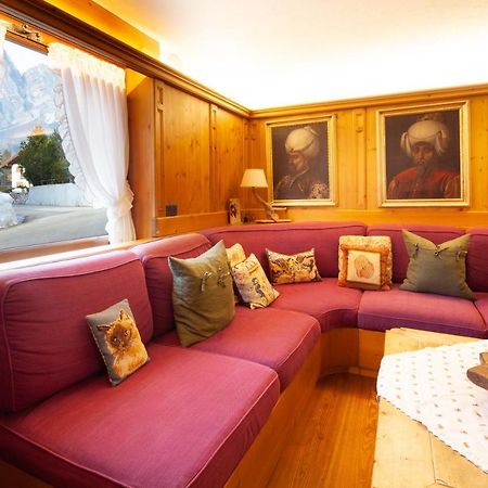 Casa Marmorata Apartment Cortina dʼAmpezzo Exterior foto