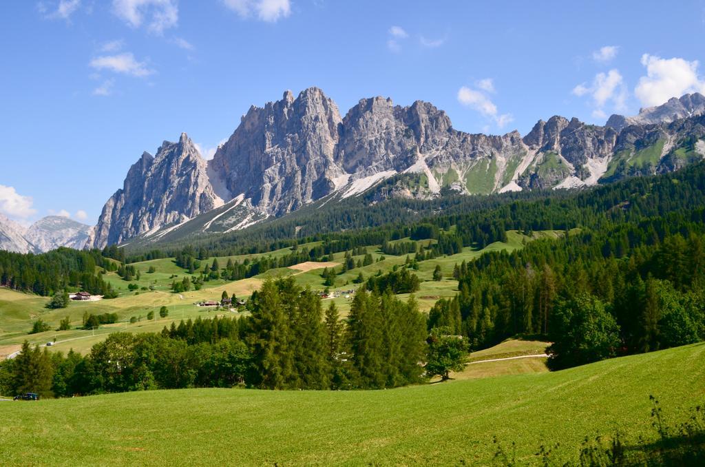 Casa Marmorata Apartment Cortina dʼAmpezzo Exterior foto